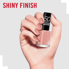 Load image into Gallery viewer, Rimmel 60 Seconds Super-Shine Nail Polish Caramel Cupcake 500