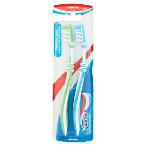 Aquafresh Clean Control Toothbrush Twin Pack